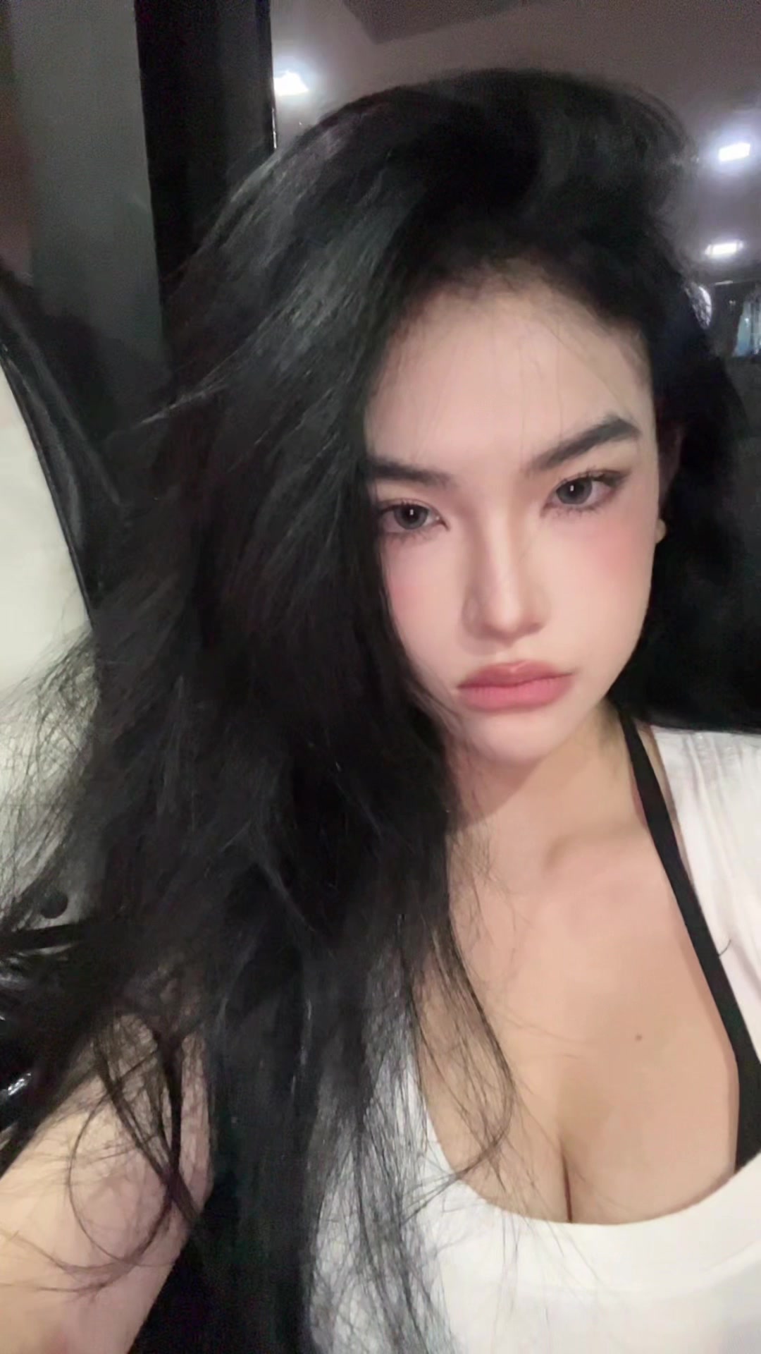 @rosewithqueen