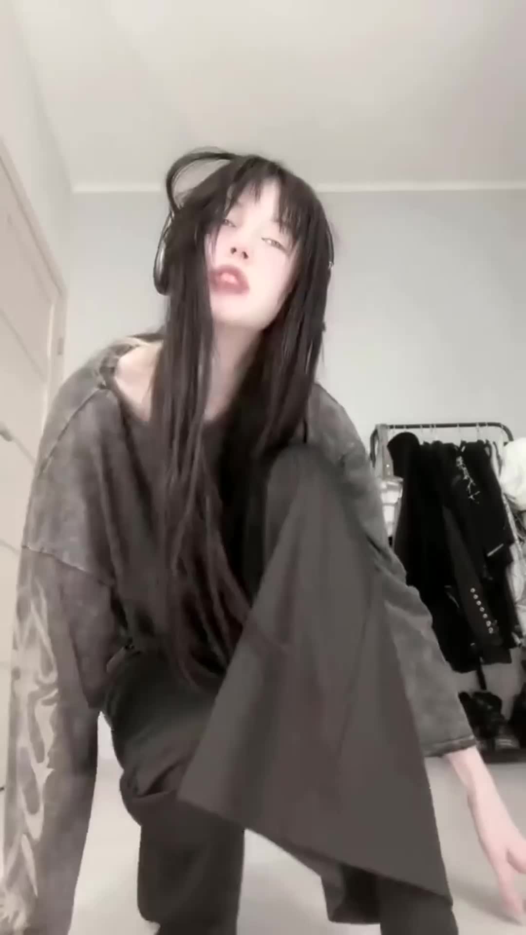 @elliecroix3954022
