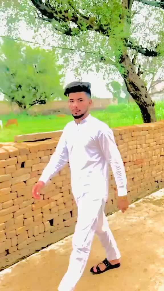 @Malik._.Ismail