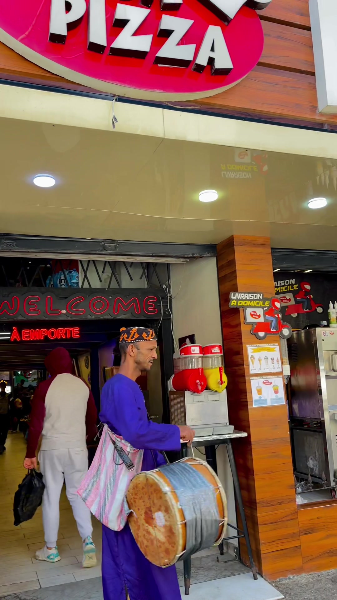 @Mega pizza annaba