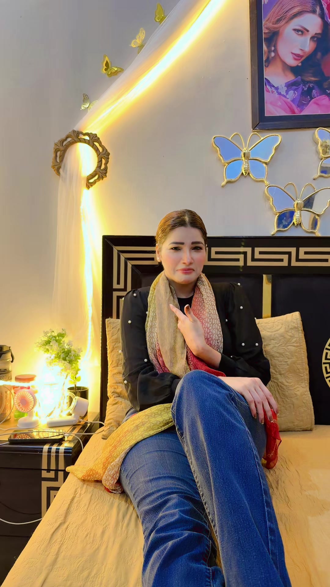 @Zara Malik 2244