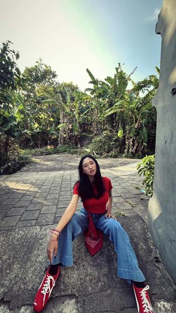 @Ayuu
