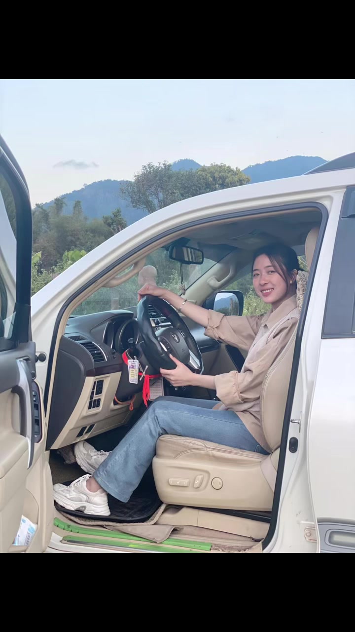 @ເຟສJoyLaojoung钟菲菲🥳📦🇨🇳🛍️👗