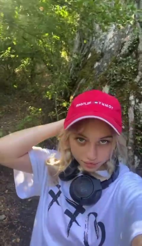 @ele_nora7
