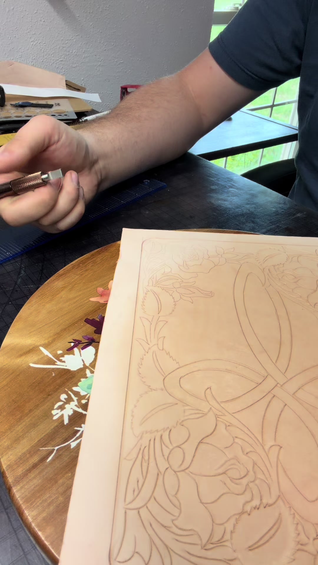 @FireLillyLeather