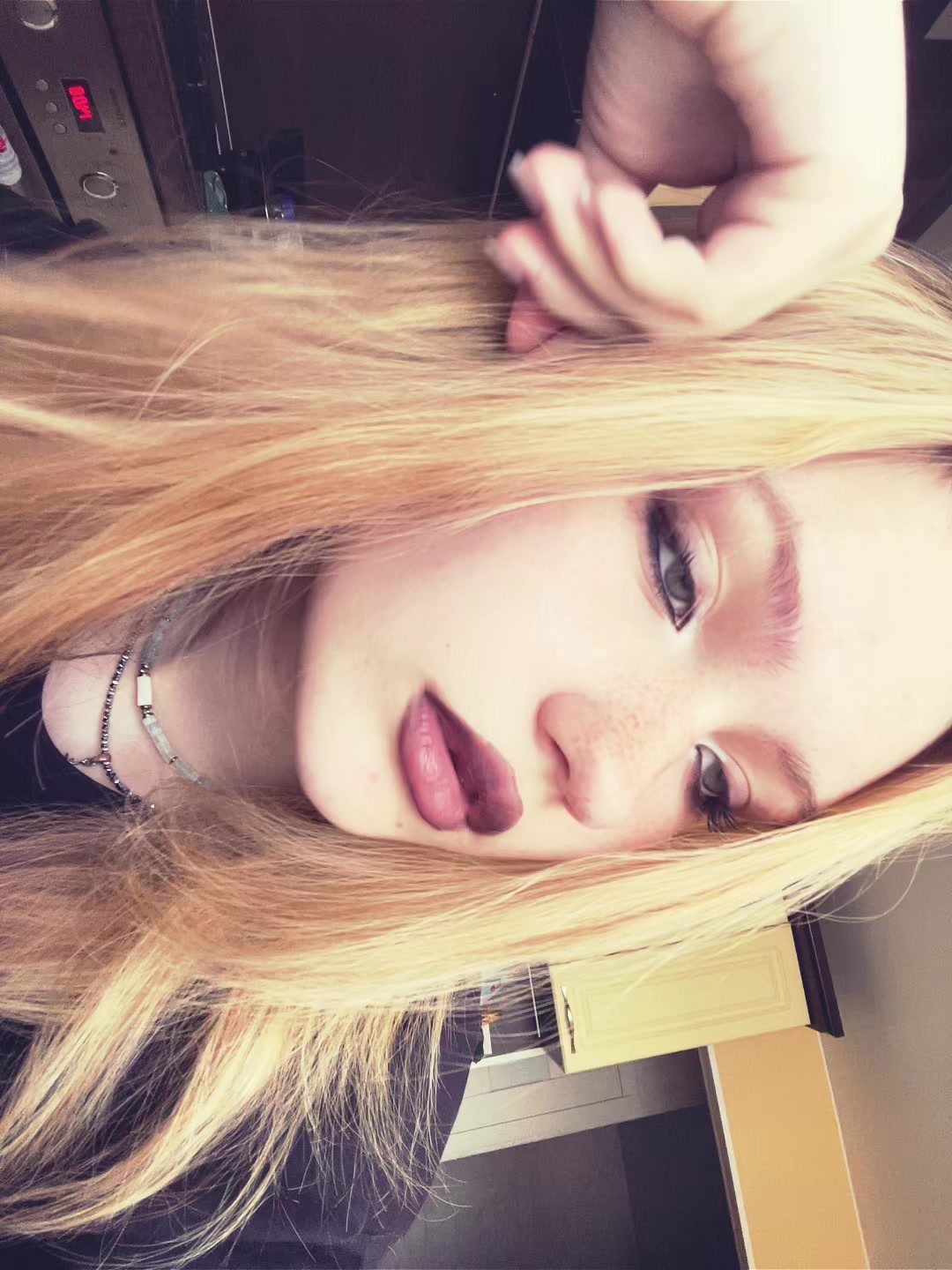 @⋆ ˚｡⋆𖤐𝒌𝒓𝒊𝒔𖤐⋆｡˚ ⋆
