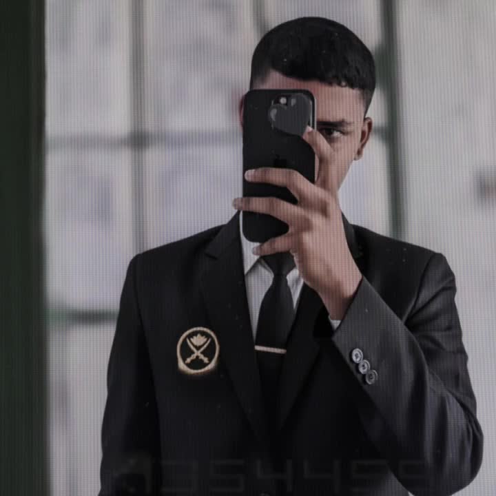 @uselesss💫