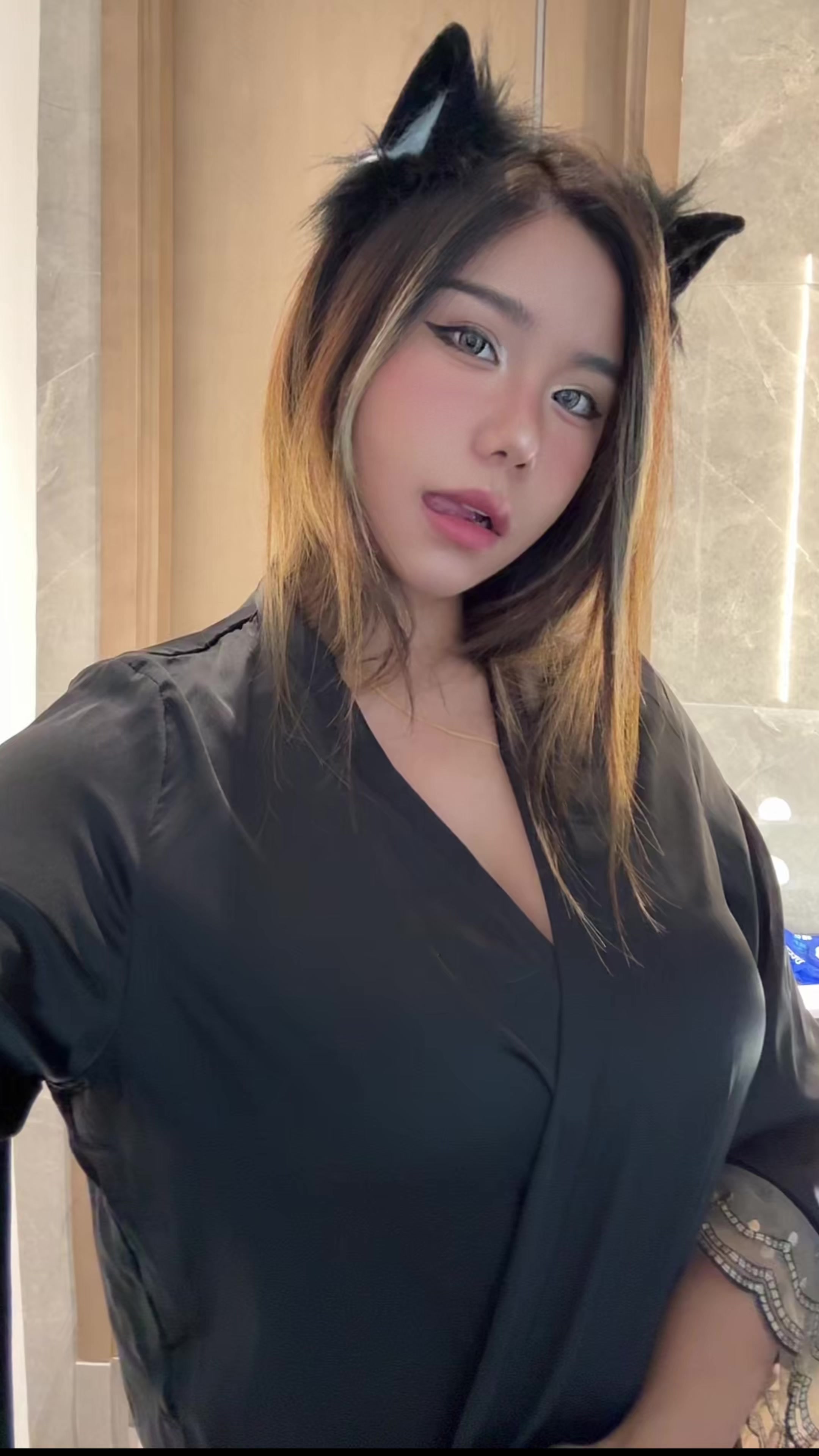 @黑皮椰