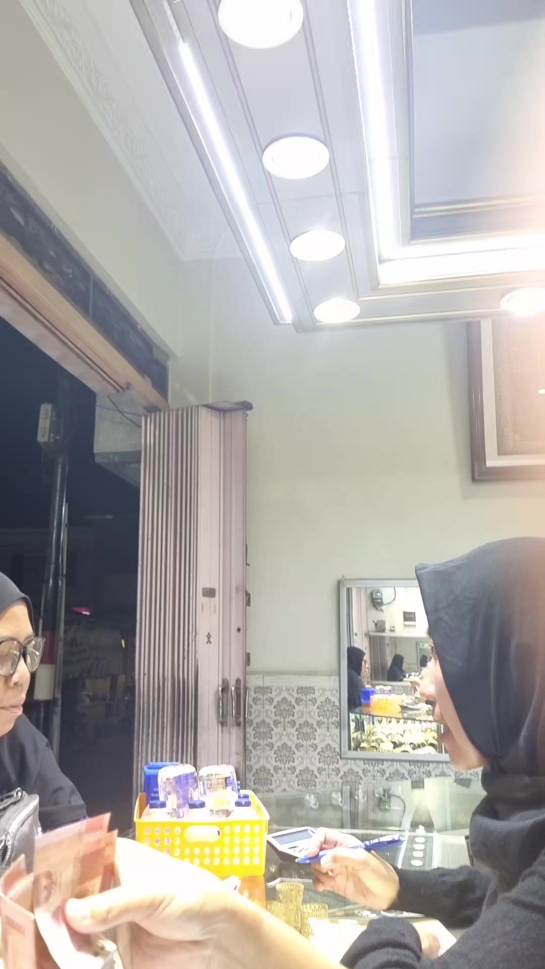 @Toko Perhiasan Karang Mas 2