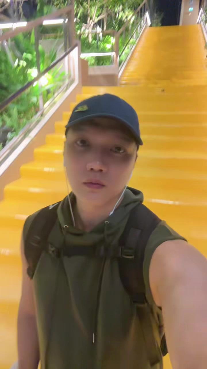 @enriqueliv75 🇹🇭