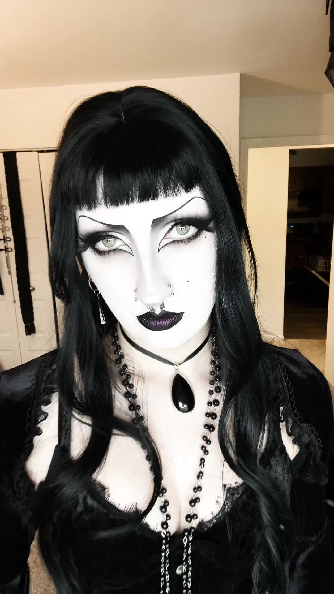@𝔅𝔦𝒛 ☥🫀