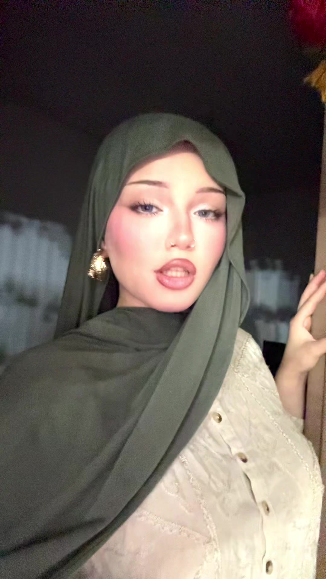 @سارا