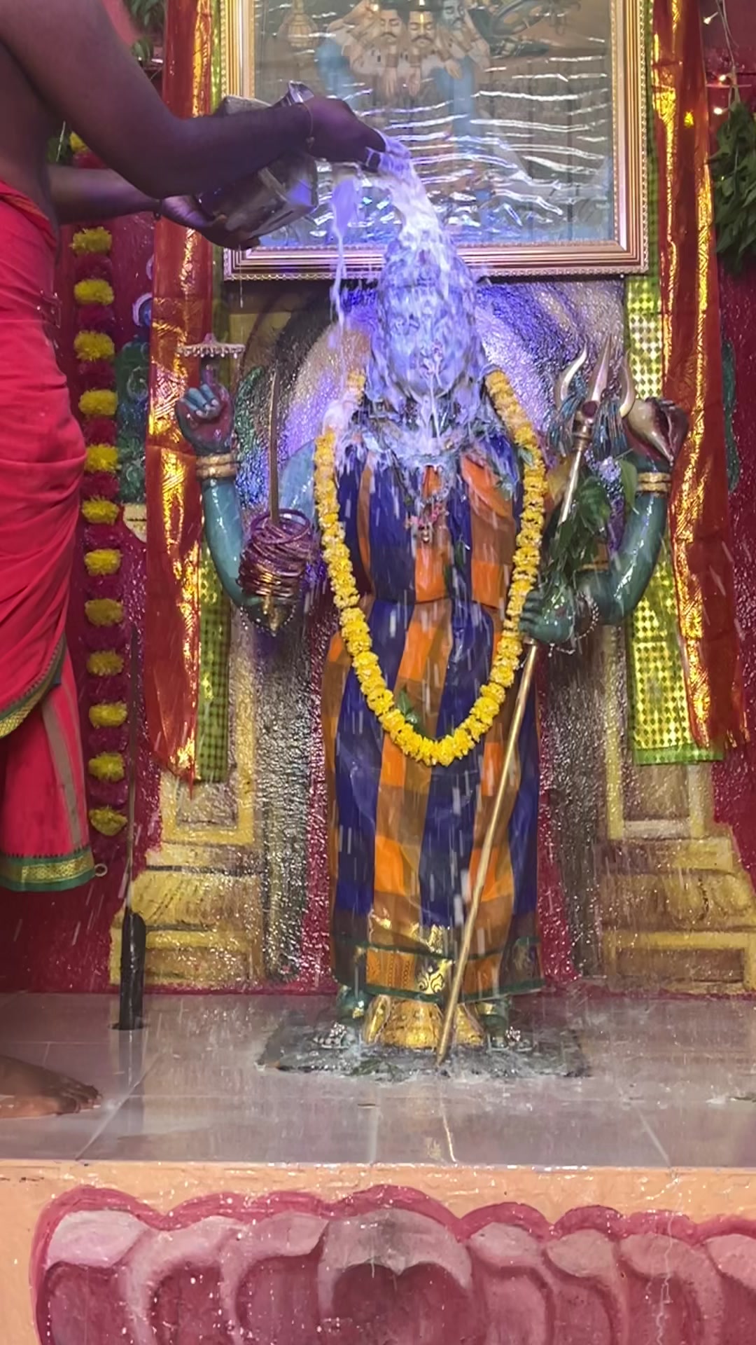 @🖤யோகேந்திரன்🖤
