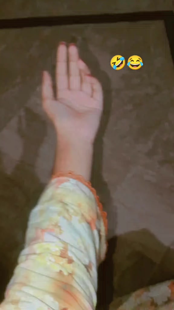 @𝐇𝐎𝐍𝐄𝐘 💗