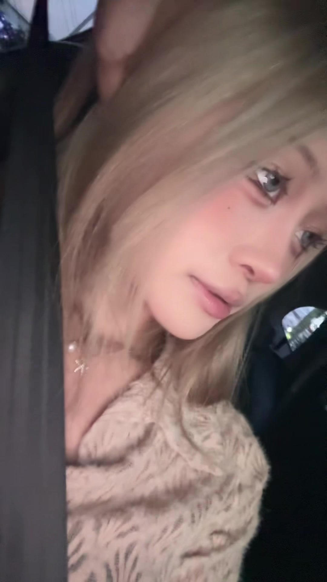 @𝐣