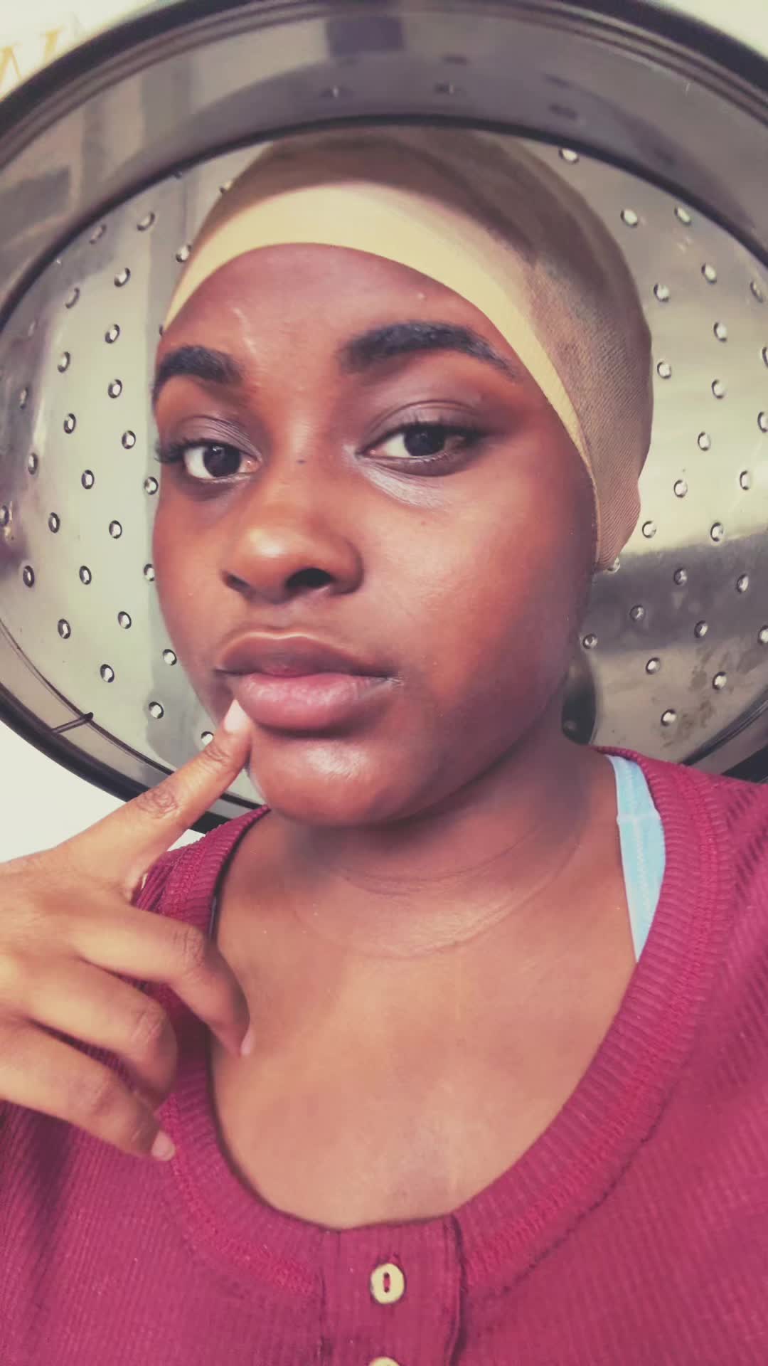 @👩🏾&zwj;🦲baldie 👩🏾&zwj;🦲