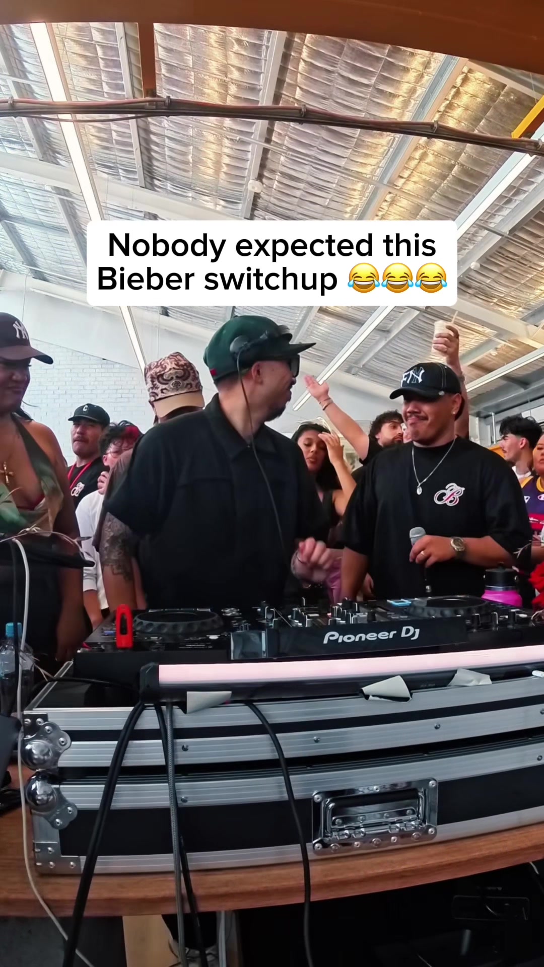 @DJ Playboi Pocky