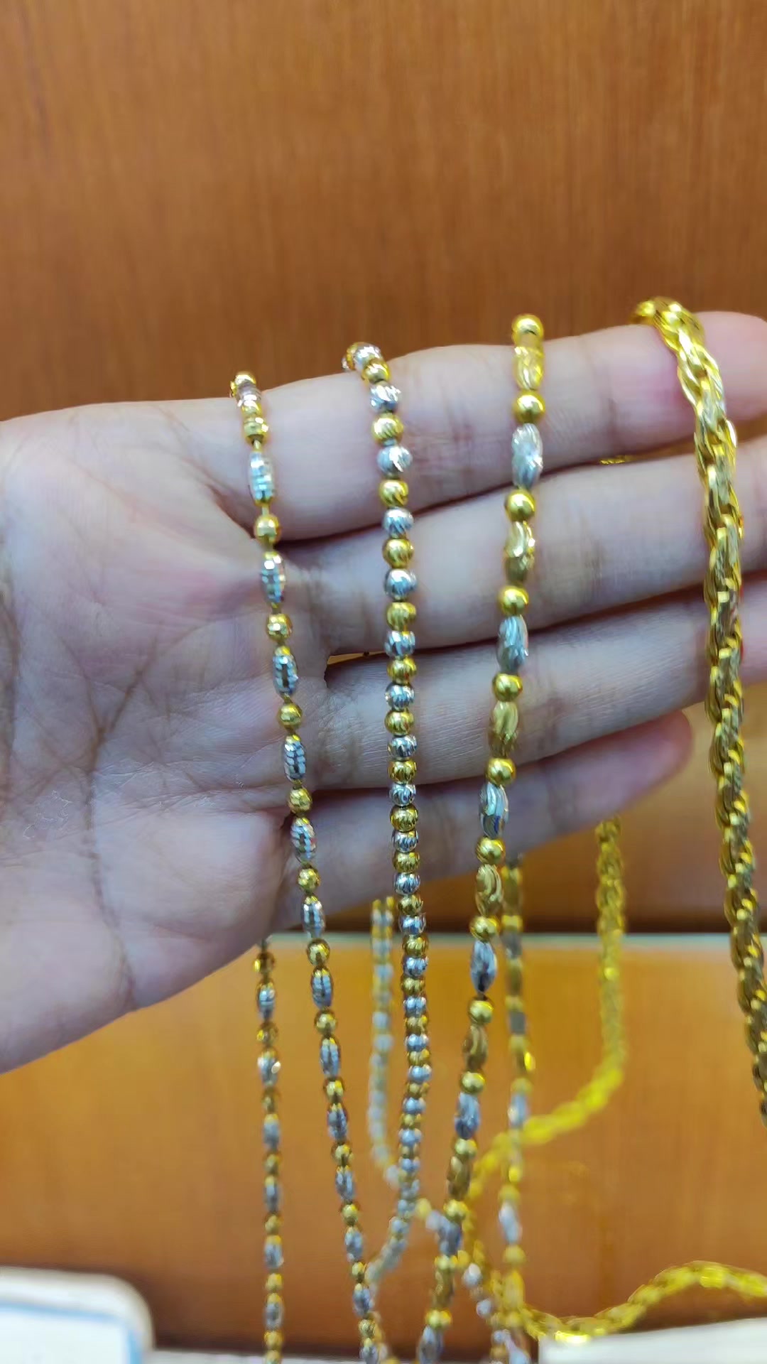 @Chone Whar Gold Shop