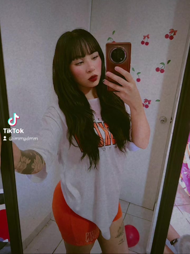 @Alma DM🍒🖤