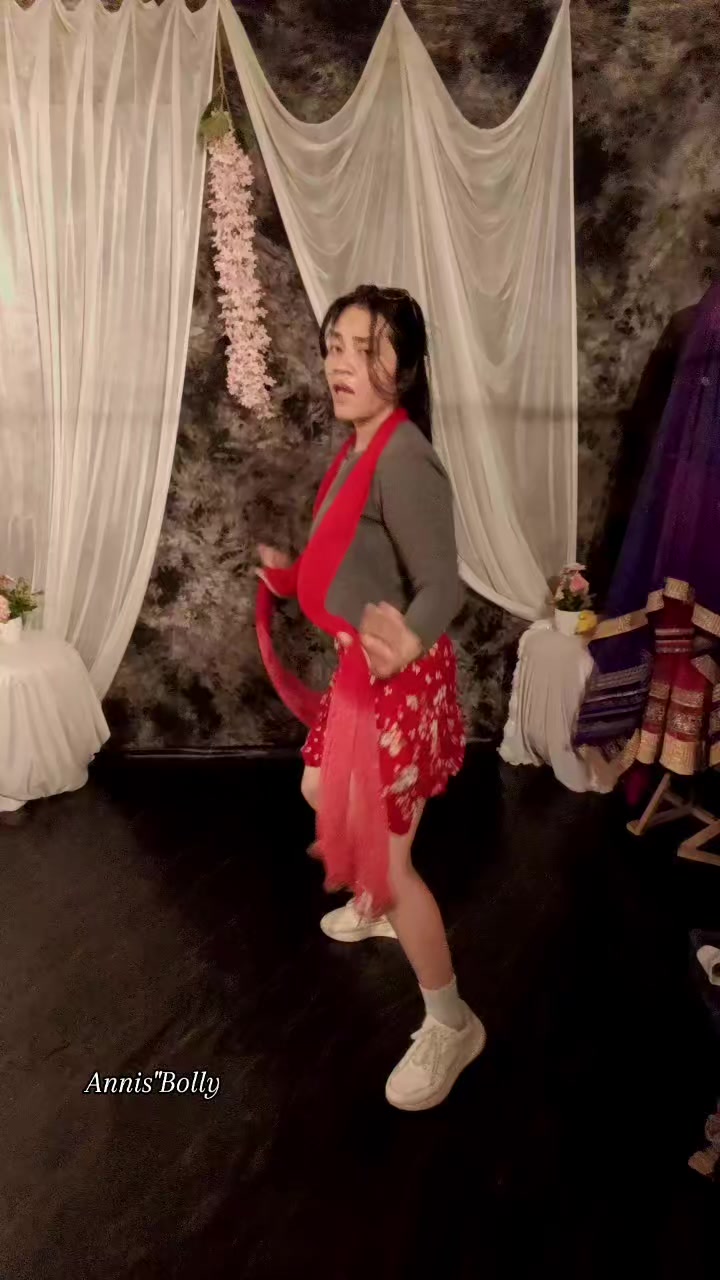 @annisbolly09