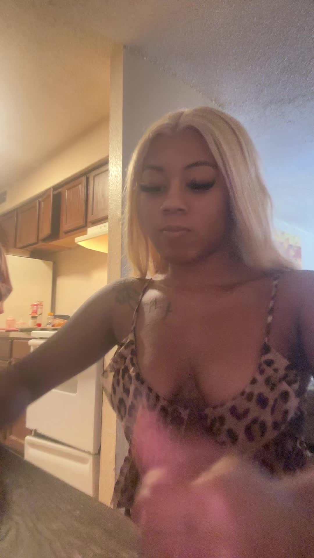 @t.thickolenae