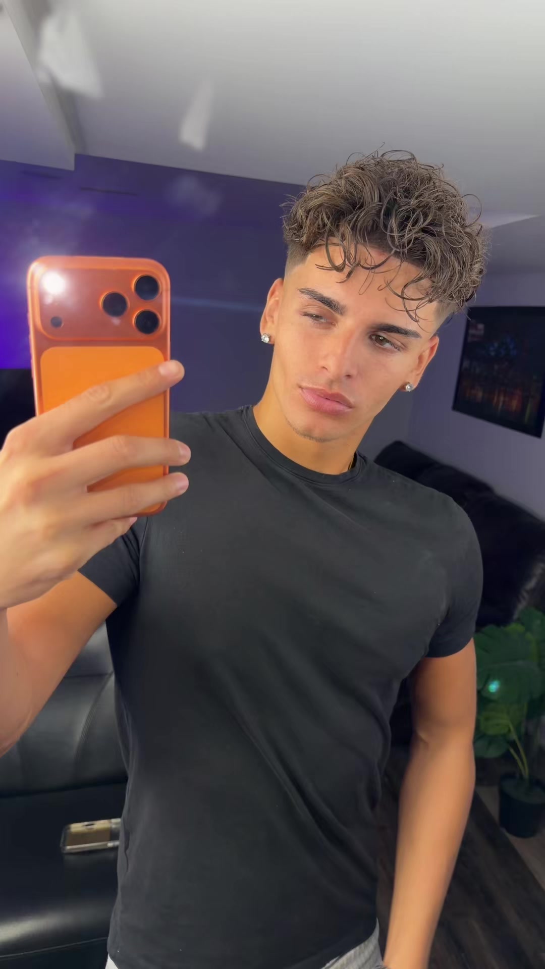 @chris.nikoo