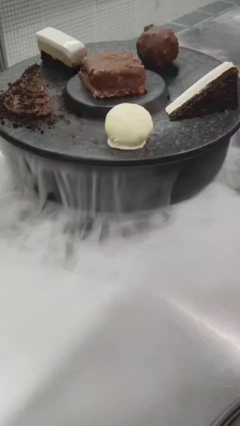 @Bruce Lee लुरेडन 👨&zwj;🍳s+s🇯🇵
