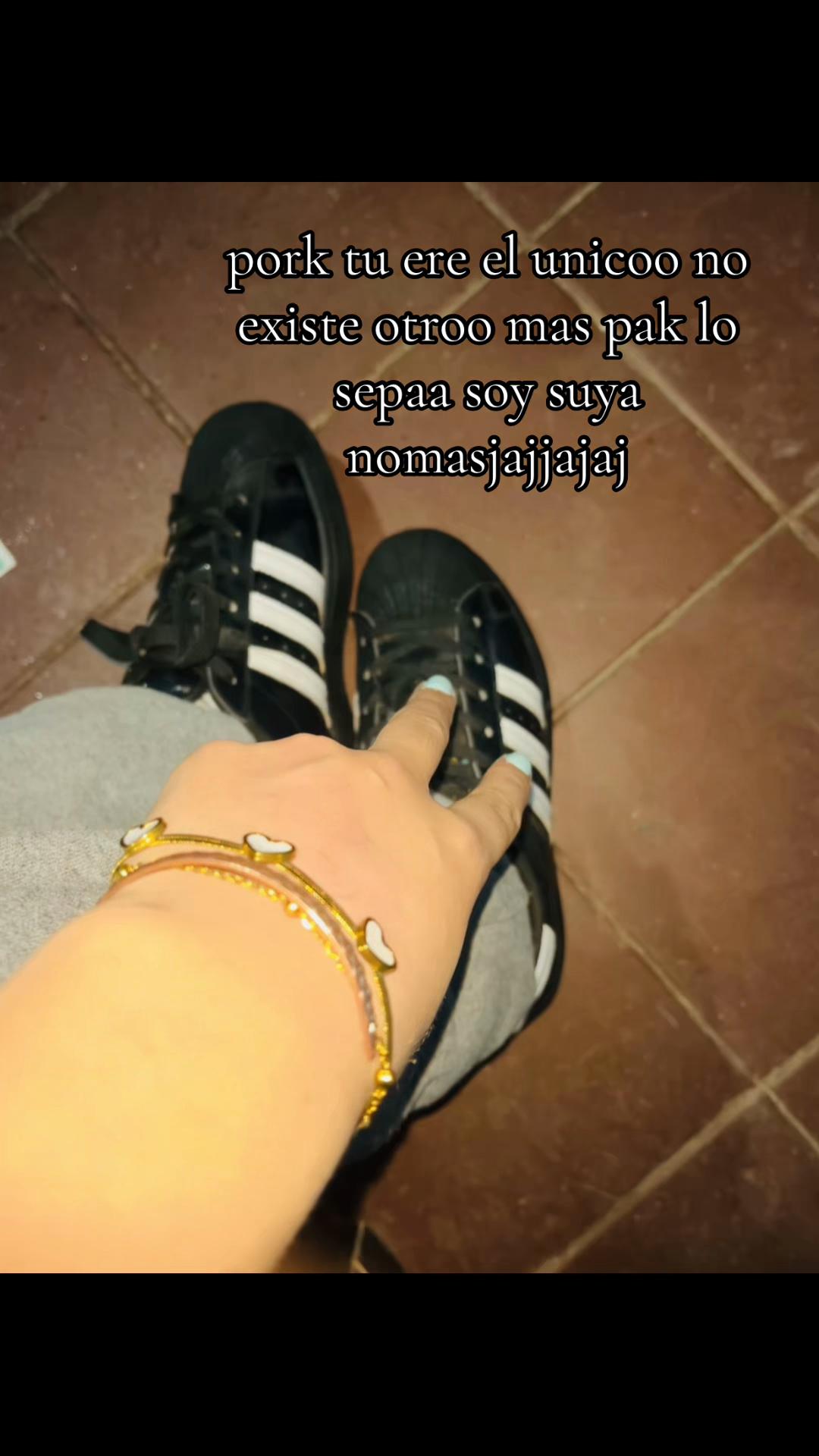 @laraamorales0