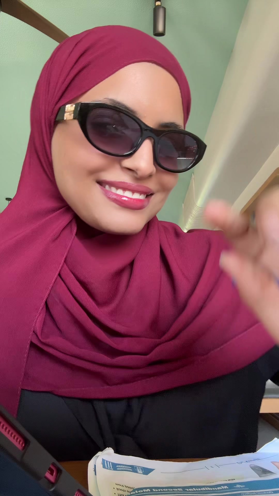 @عَبق