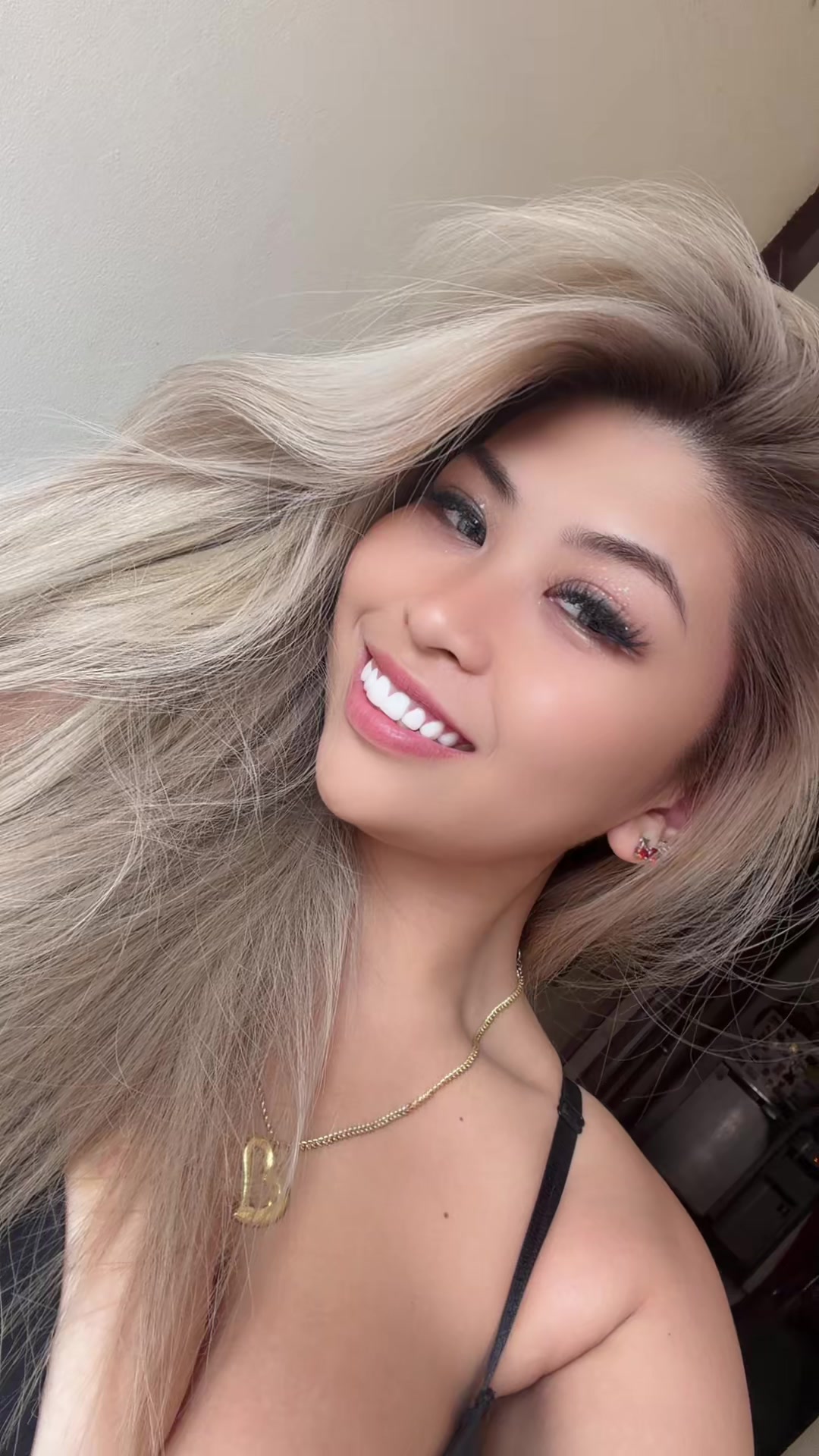 @RoxxieA