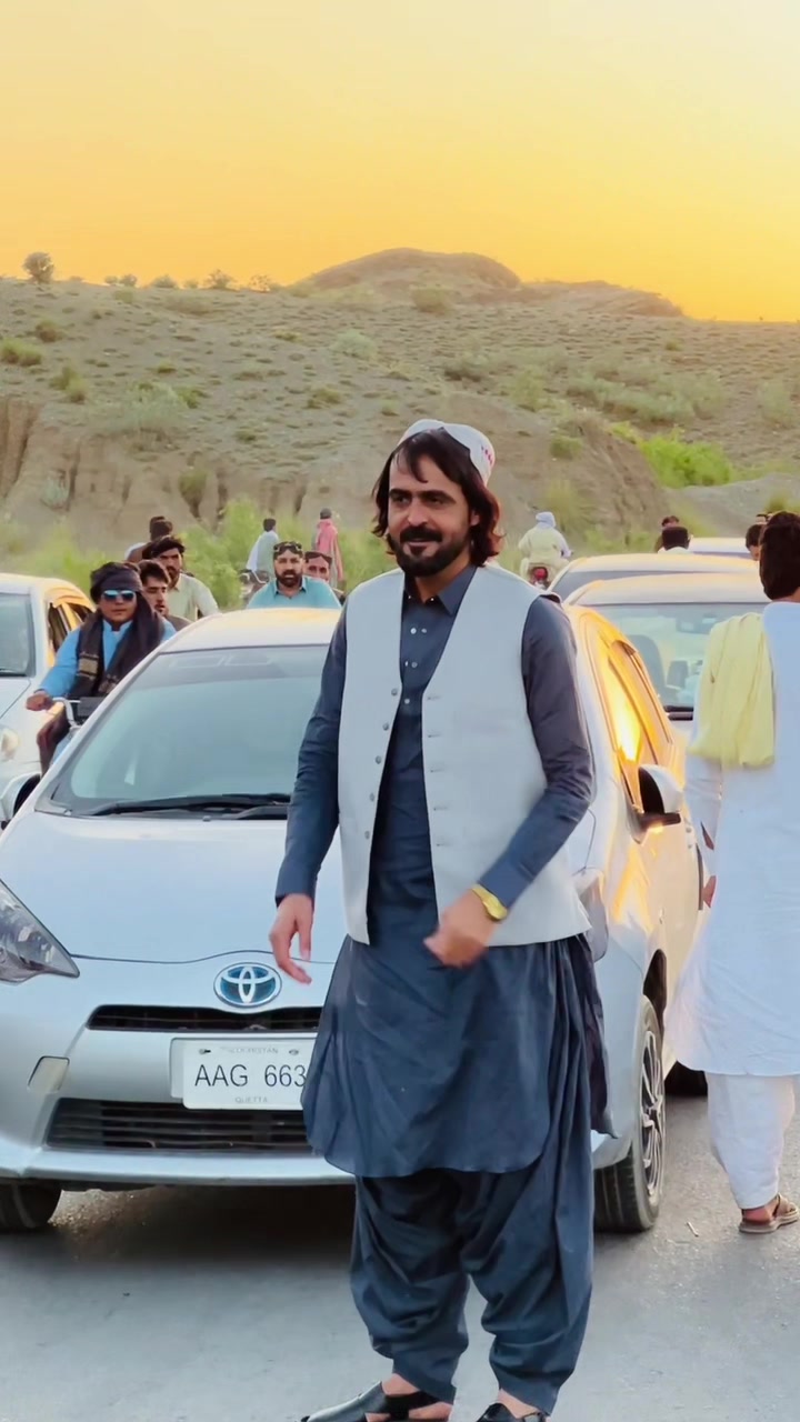 @꧁🇦🇫𝒦𝒽𝒶𝓃 𝐻𝒶𝓆yar🇦🇫꧂