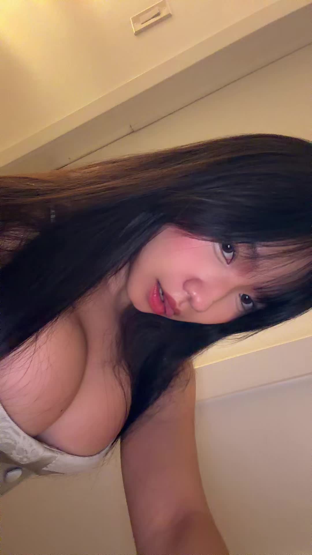 @Junnie