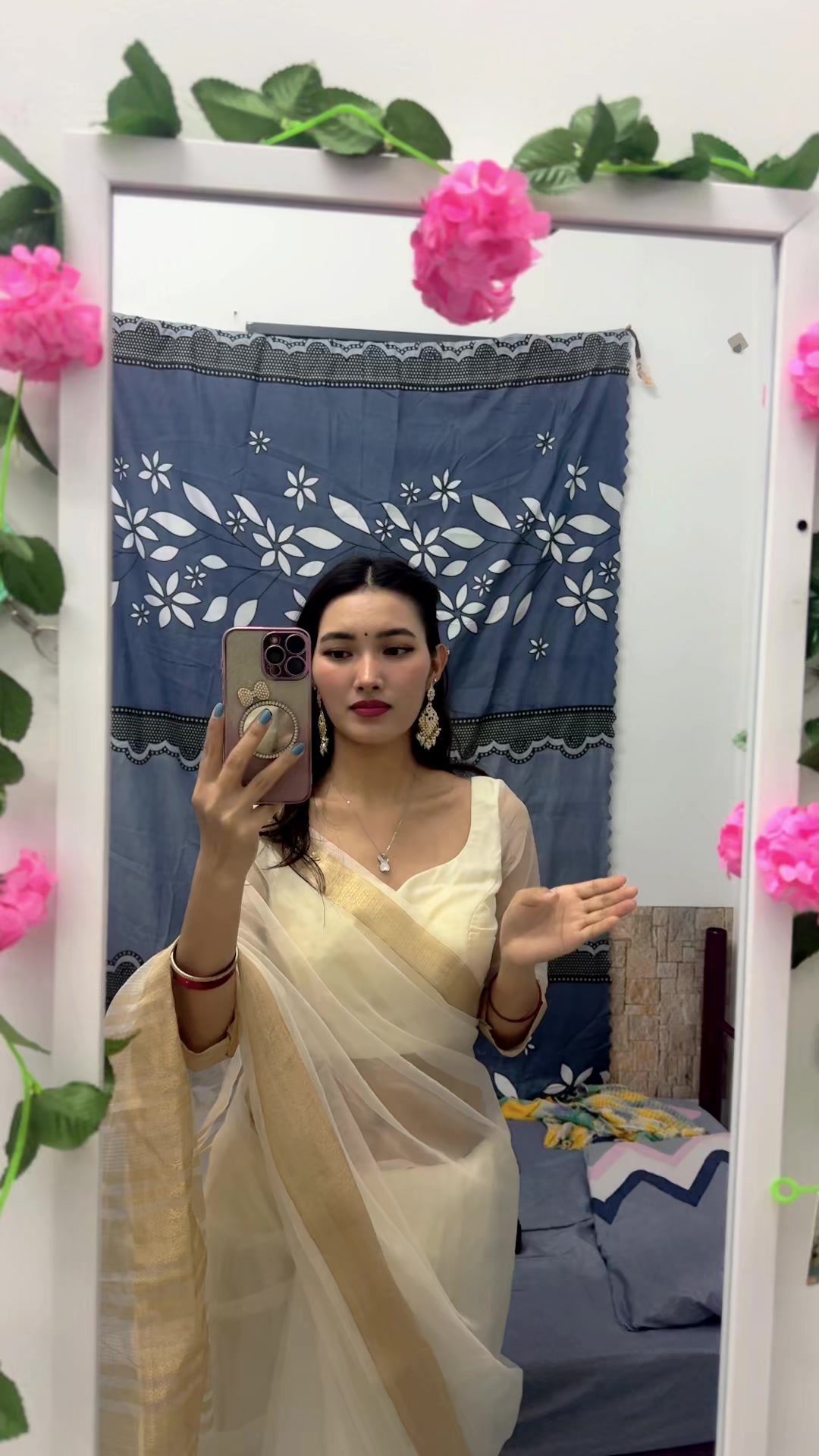 @Maicha🕉️