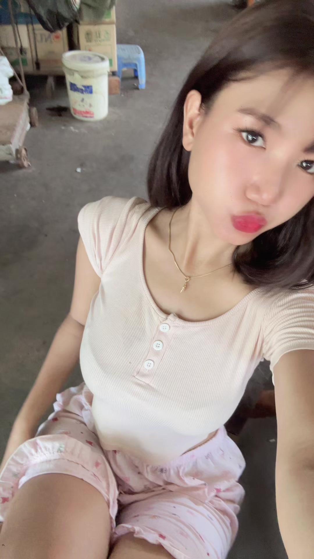 @E M P🌺
