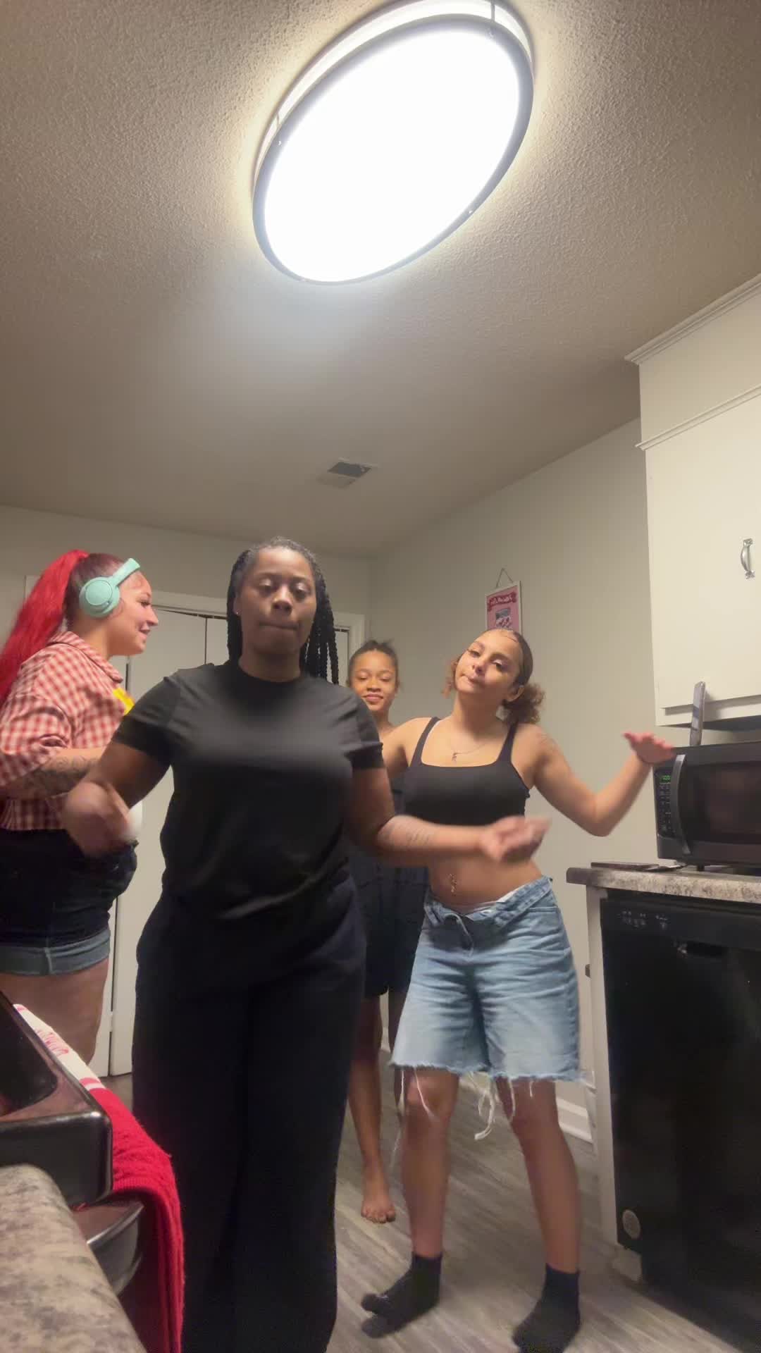 @Angie🩵