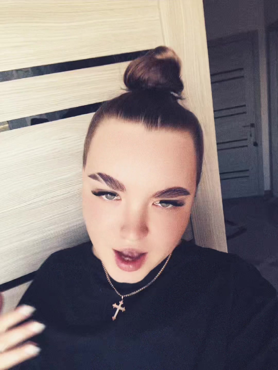 @viks_lips