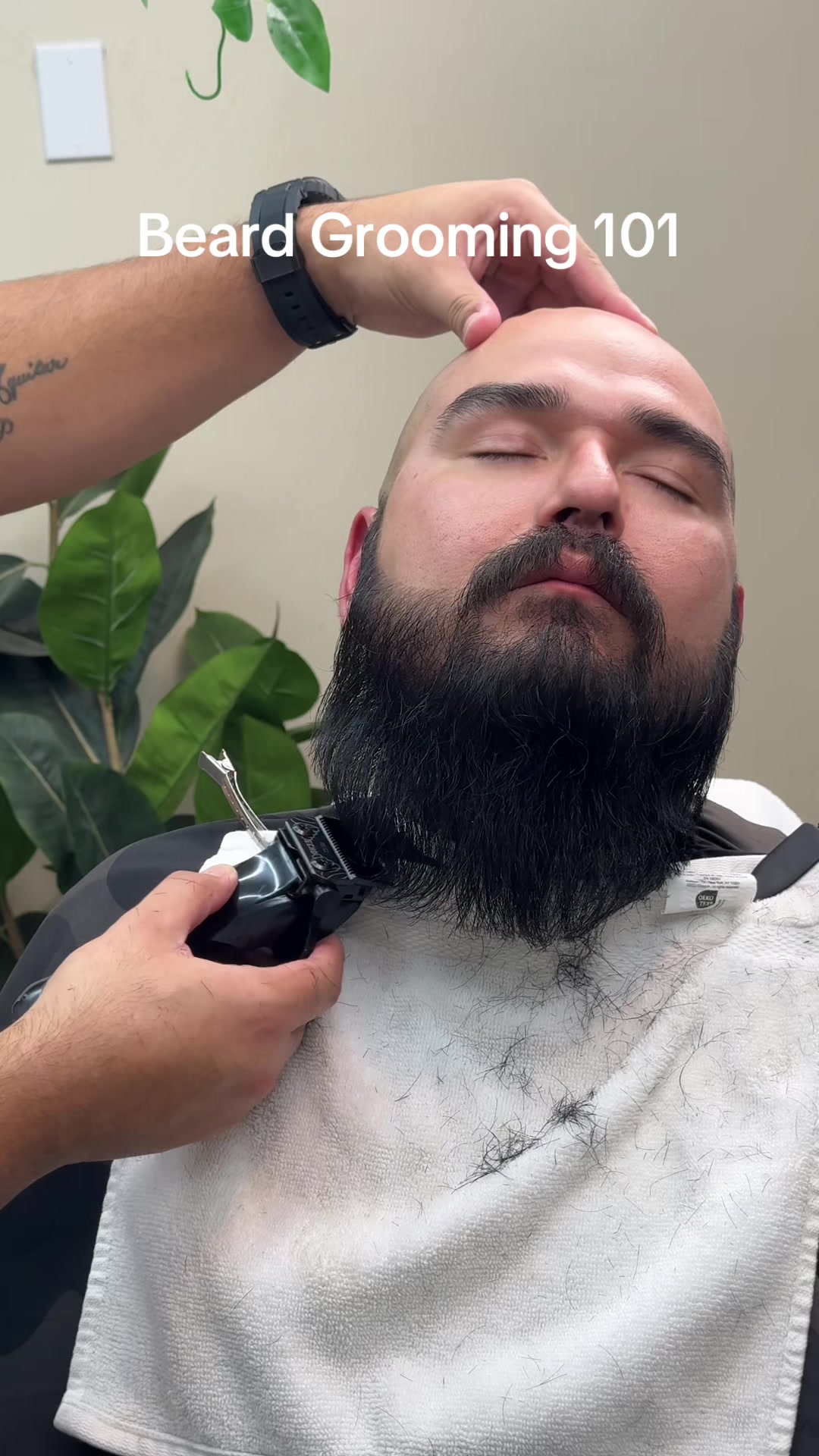 @Paco&bull;Los Banos Barber