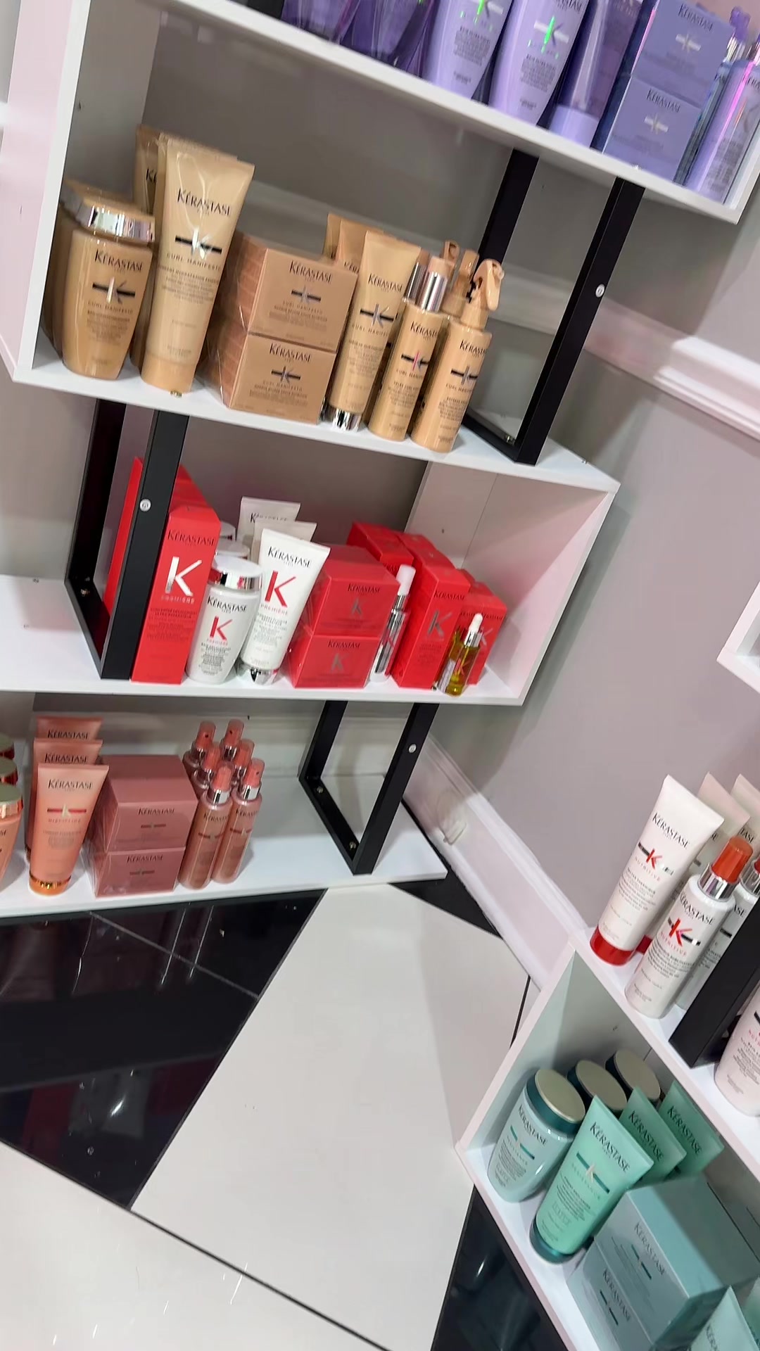 @Salon 809