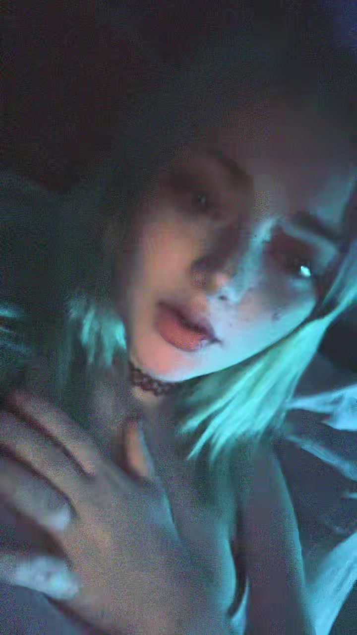 @Bella_9_9_9