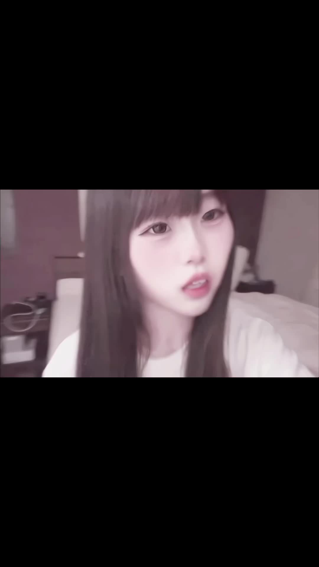 @༒