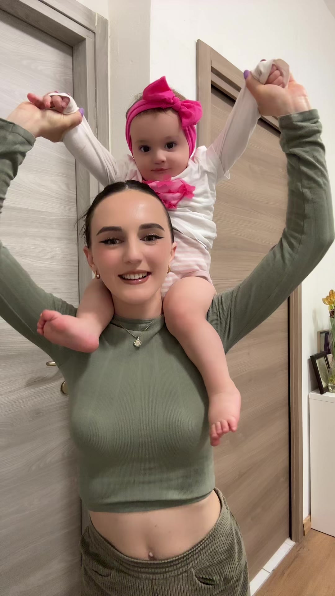 @𝗙𝗹𝗼🎀
