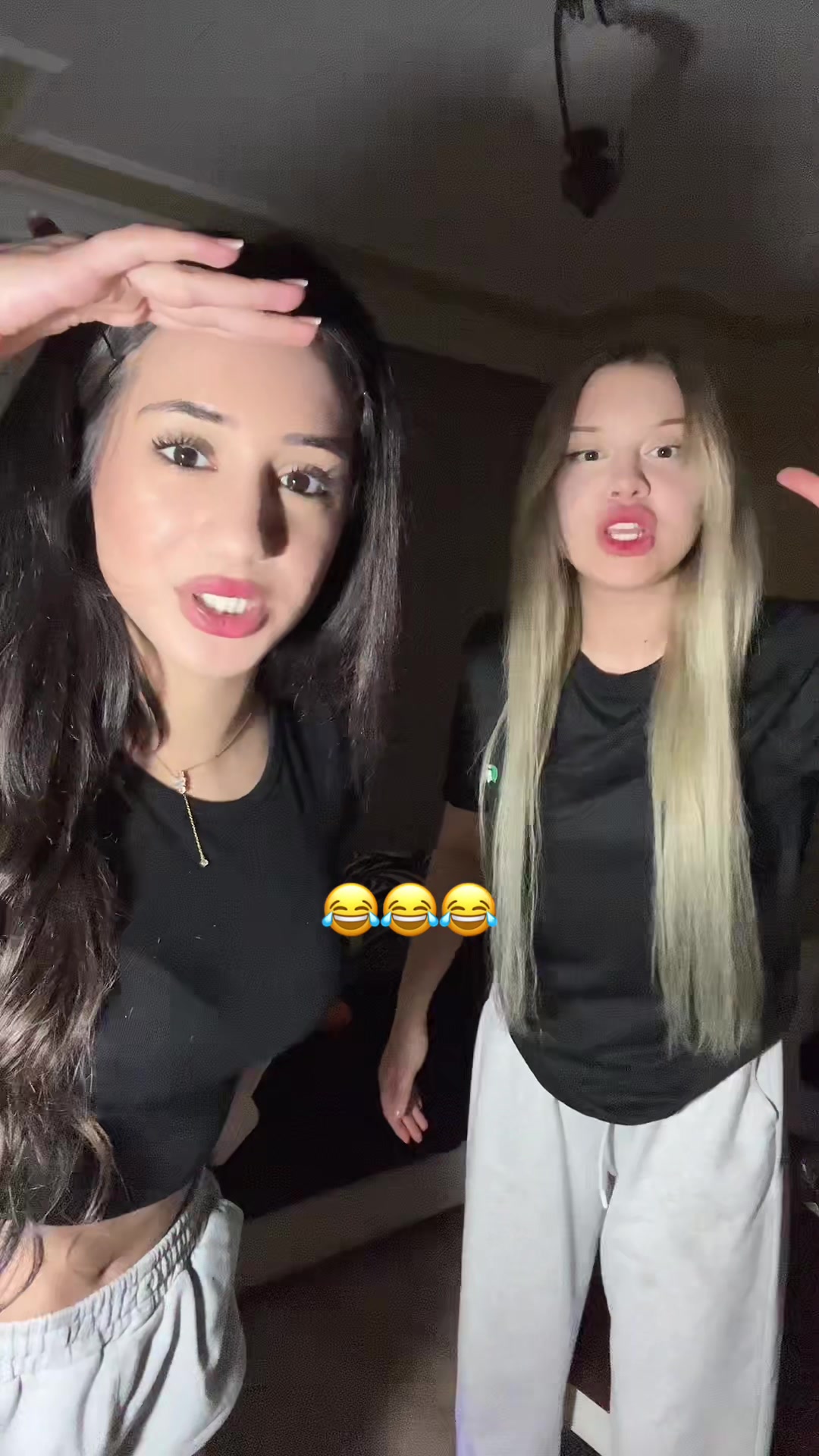 @Eceeresmi
