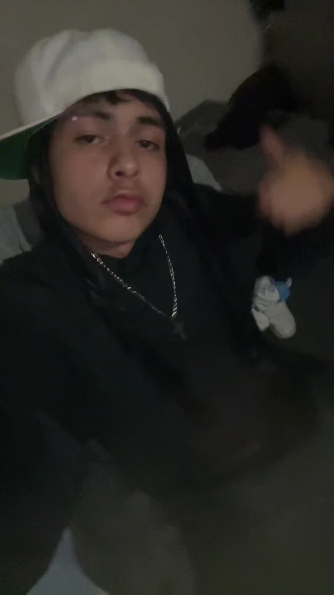@Alezz_jxx