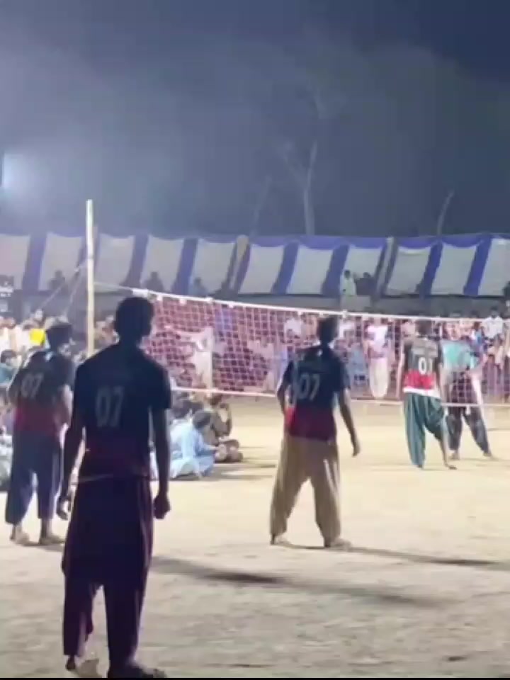 @ShAkiR BhUttA 🥰🍂