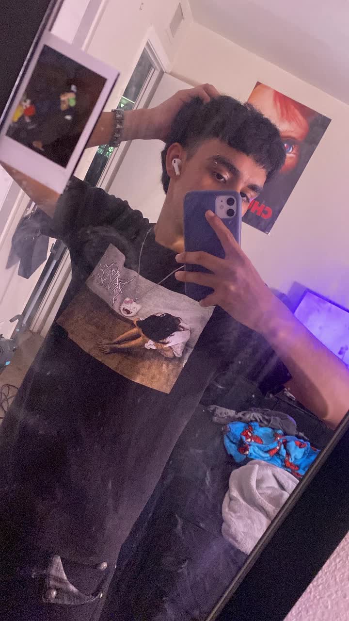 @꧁༺𝓪𝓵𝓮𝔁 ༻꧂