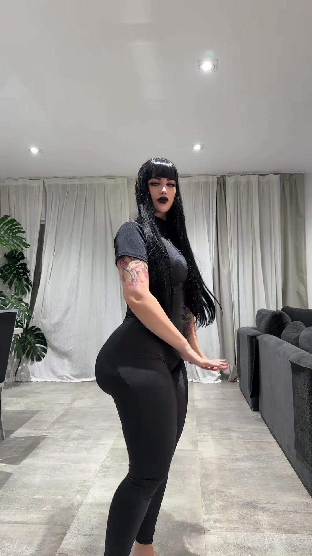 @demonmika