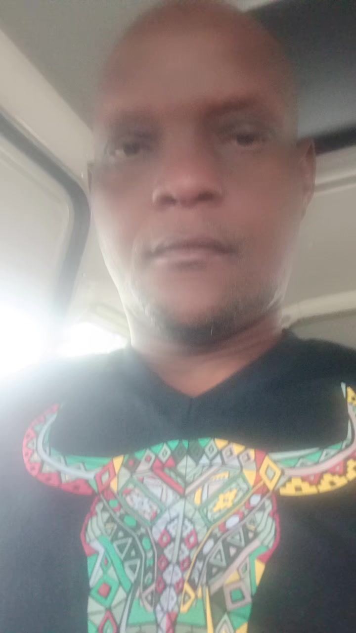 @sipho Phara