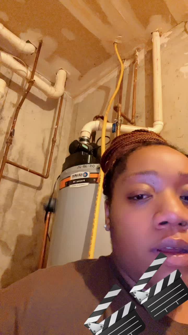 @Dee_nuggss