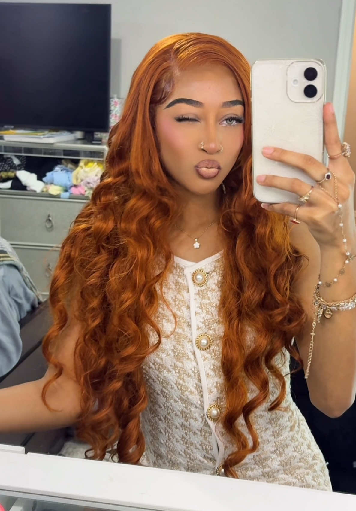 @⋆˚。⋆✧˚𝑎𝑢𝑡𝑢𝑚𝑛˚✧⋆。˚⋆