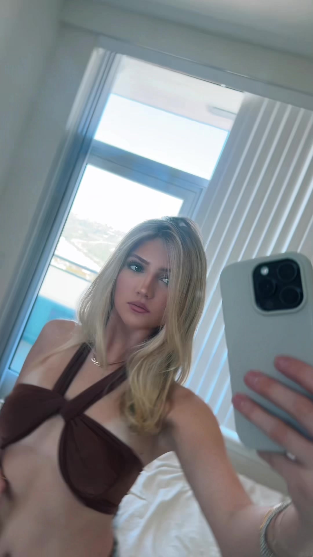 @818juicyEmj
